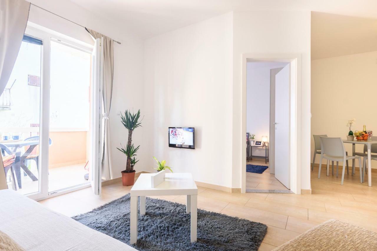 Very Special Apartments Pakostane Exterior photo