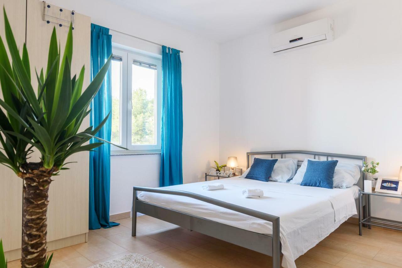 Very Special Apartments Pakostane Exterior photo